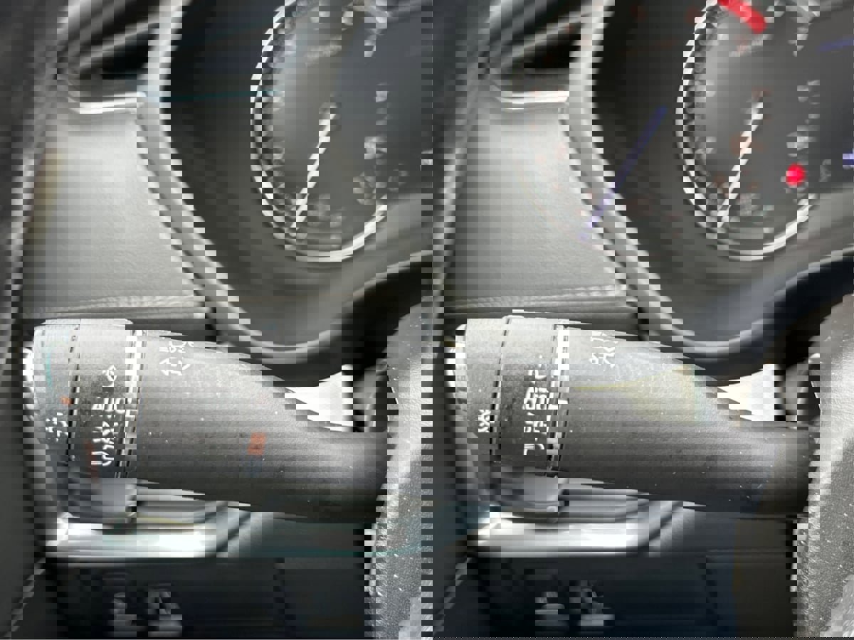 Used 2020 Cadillac XT4 Premium Luxury image 16