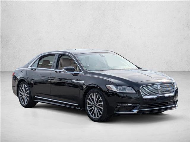 Used 2018 Lincoln Continental Select image 3
