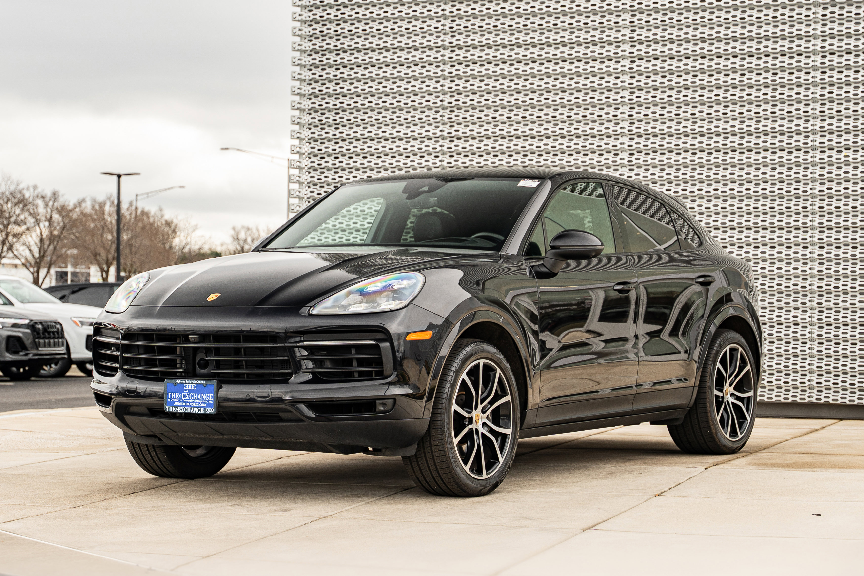 Used 2021 Porsche Cayenne Coupe AWD/4WD image 7