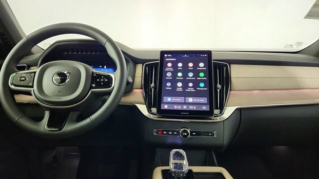 New 2026 Volvo XC90 B6 Plus w/ Protection Package Premier AWD/4WD image 26