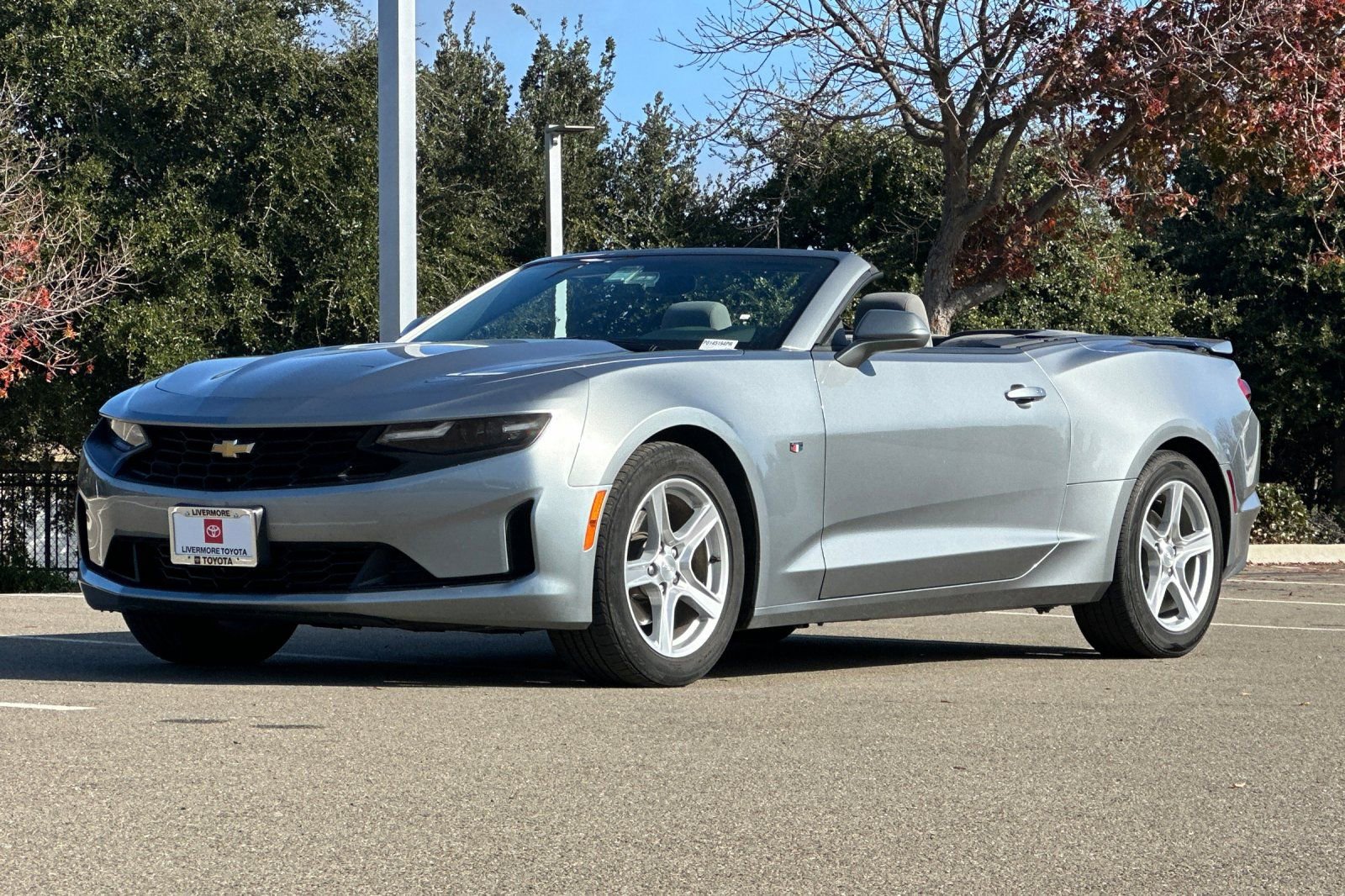 Used 2023 Chevrolet Camaro LT image 8