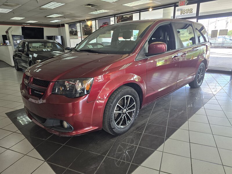 Used 2019 Dodge Grand Caravan GT FWD image 1