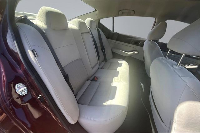 Used 2025 Nissan Altima 2.5 SV image 21