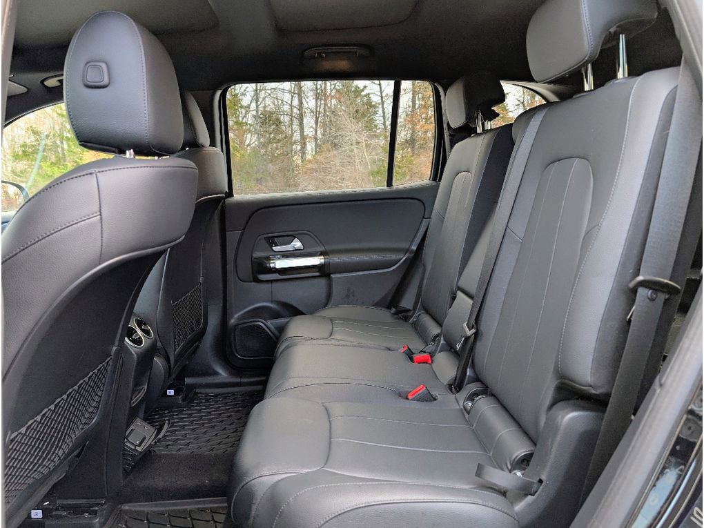 Used 2023 Mercedes-Benz EQB 300 4MATIC image 16