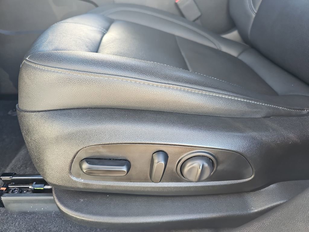 Used 2021 Chevrolet Blazer LT w/ Redline Edition image 30