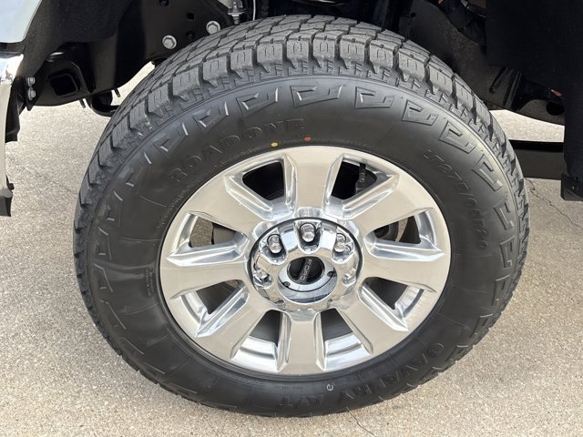 Used 2026 Ford F250 Lariat w/ FX4 Off-Road Package image 11