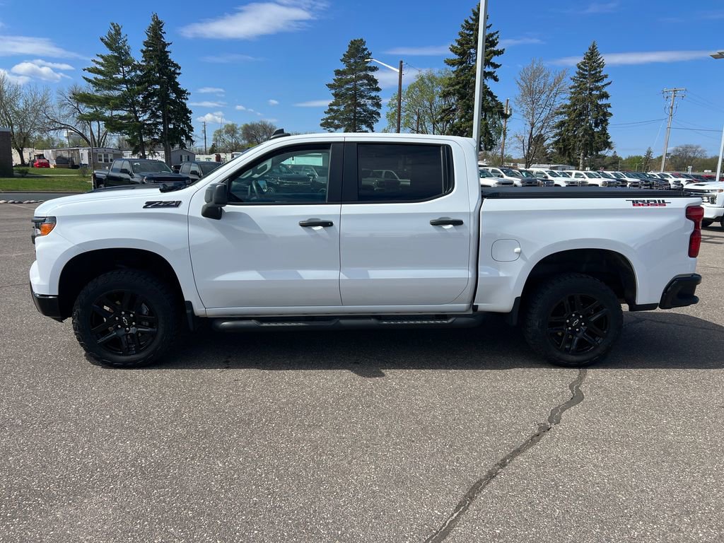 Certified 2023 Chevrolet Silverado 1500 Custom Trail Boss w/ LPO, Dark Essentials Package AWD/4WD image 2