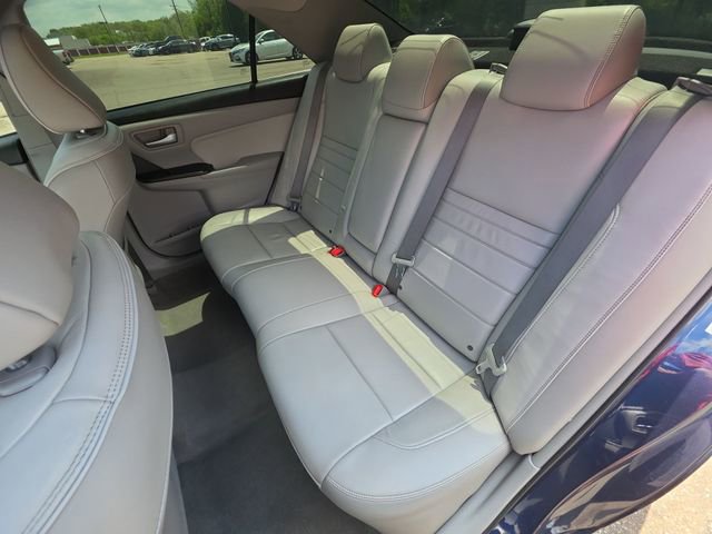 Used 2016 Toyota Camry XLE w/ Moonroof Package FWD image 23