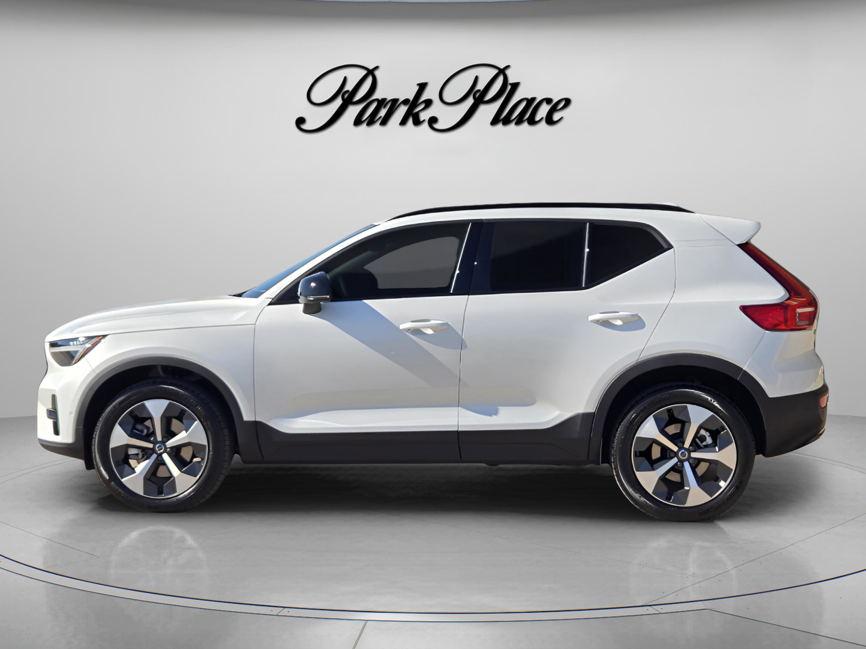 New 2026 Volvo XC40 B4 Plus w/ Protection Package Premier FWD image 2