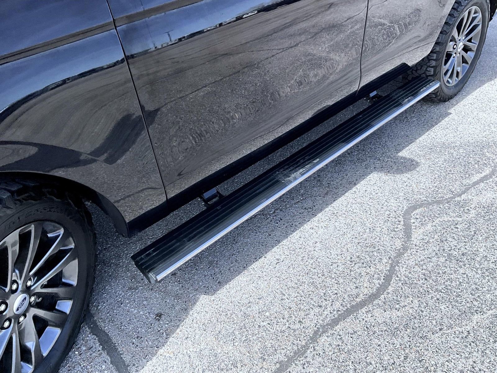 Used 2021 Ford Expedition Limited image 22