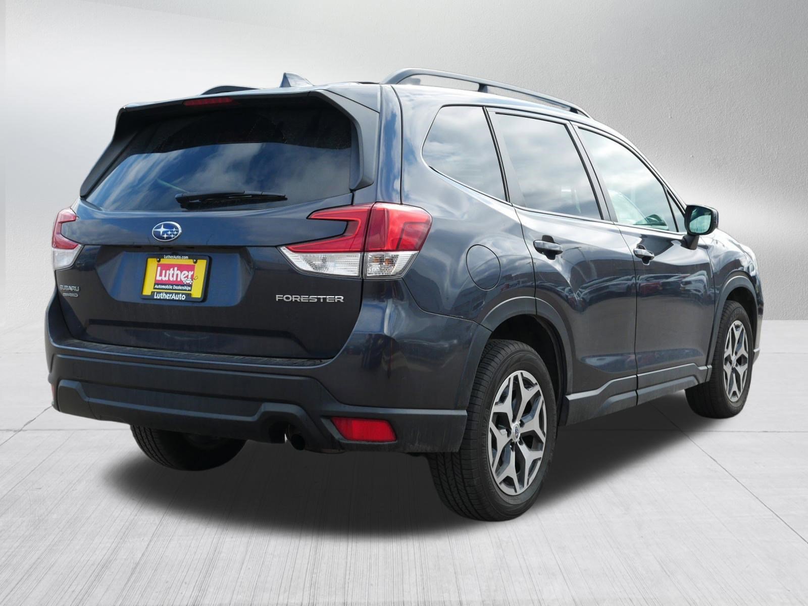 Used 2019 Subaru Forester Premium image 7
