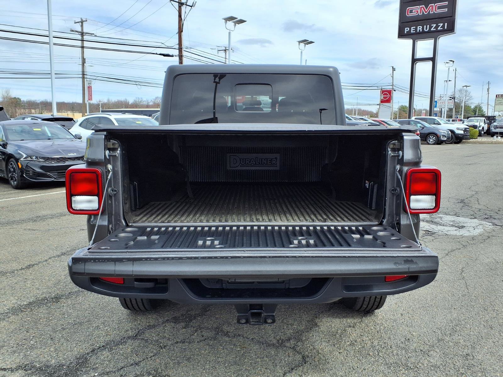 Used 2020 Jeep Gladiator Sport w/ Quick Order Package 24S AWD/4WD image 17