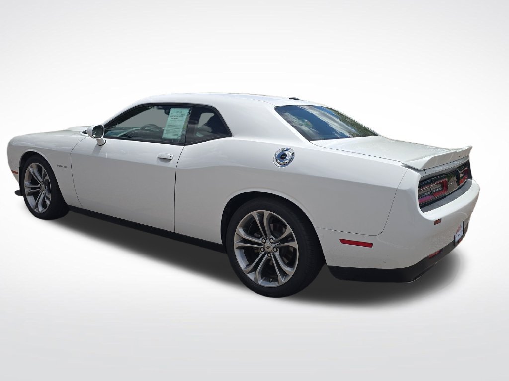 Used 2022 Dodge Challenger R/T RWD image 3