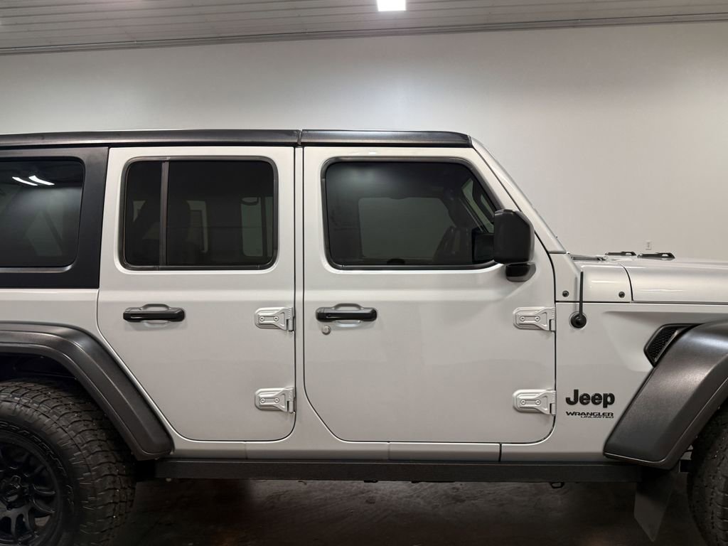Used 2022 Jeep Wrangler Unlimited Sport image 32