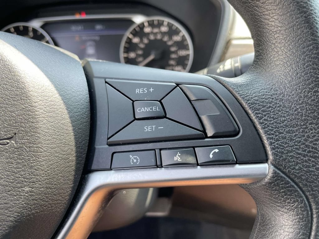Used 2024 Nissan Altima 2.5 SV AWD/4WD image 19