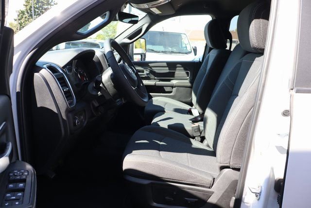 Used 2025 RAM 2500 Big Horn image 30