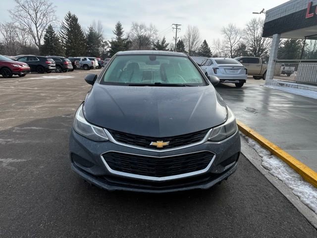 Used 2017 Chevrolet Cruze LT w/ Convenience Package image 8