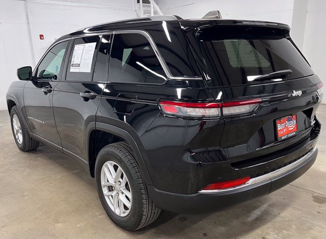 Used 2024 Jeep Grand Cherokee Laredo X RWD image 4