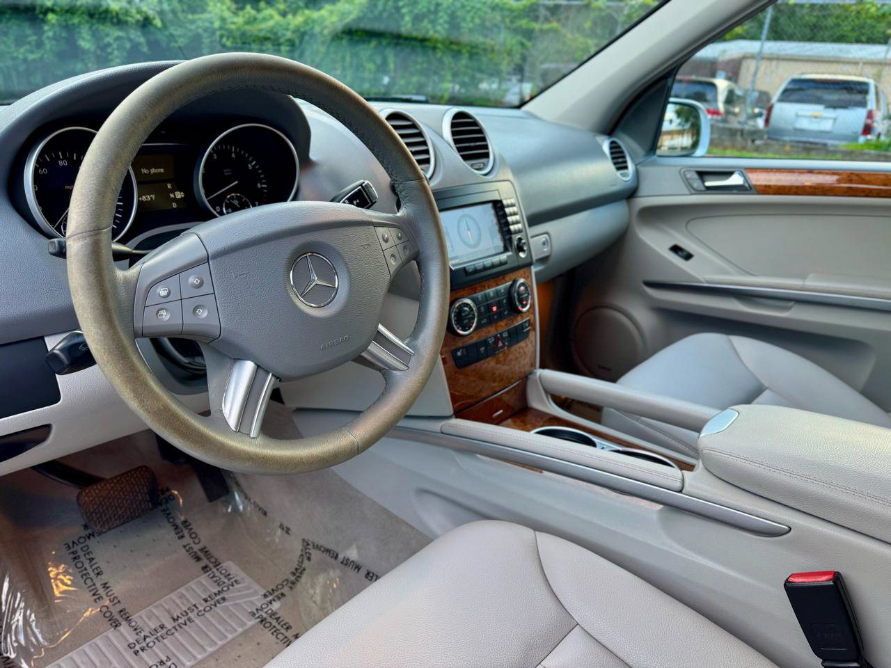Used 2008 Mercedes-Benz ML 350 4MATIC w/ P1 Pkg image 11