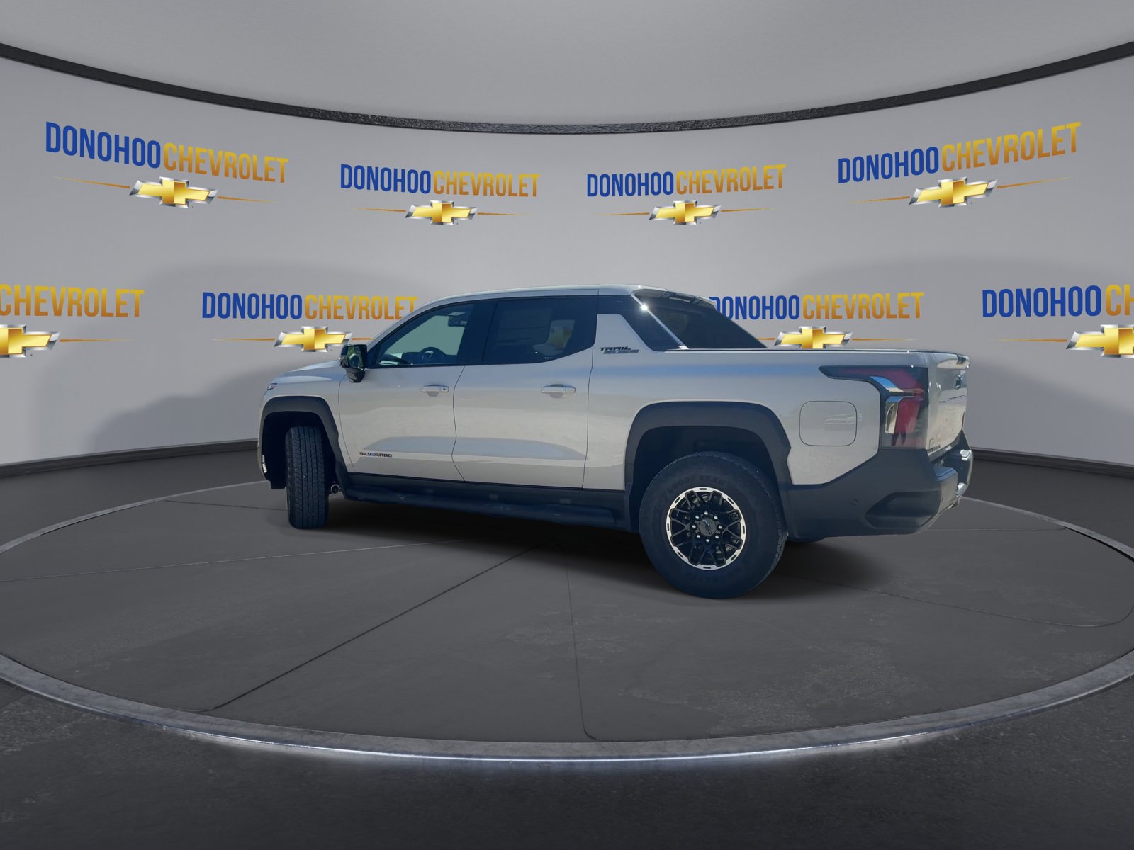 New 2026 Chevrolet Silverado EV Trail Boss w/ Premium Package image 9