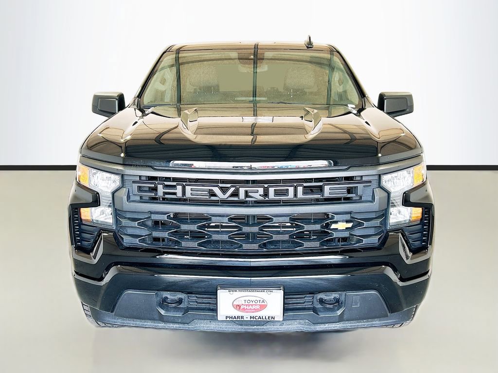 Used 2025 Chevrolet Silverado 1500 Custom RWD image 2