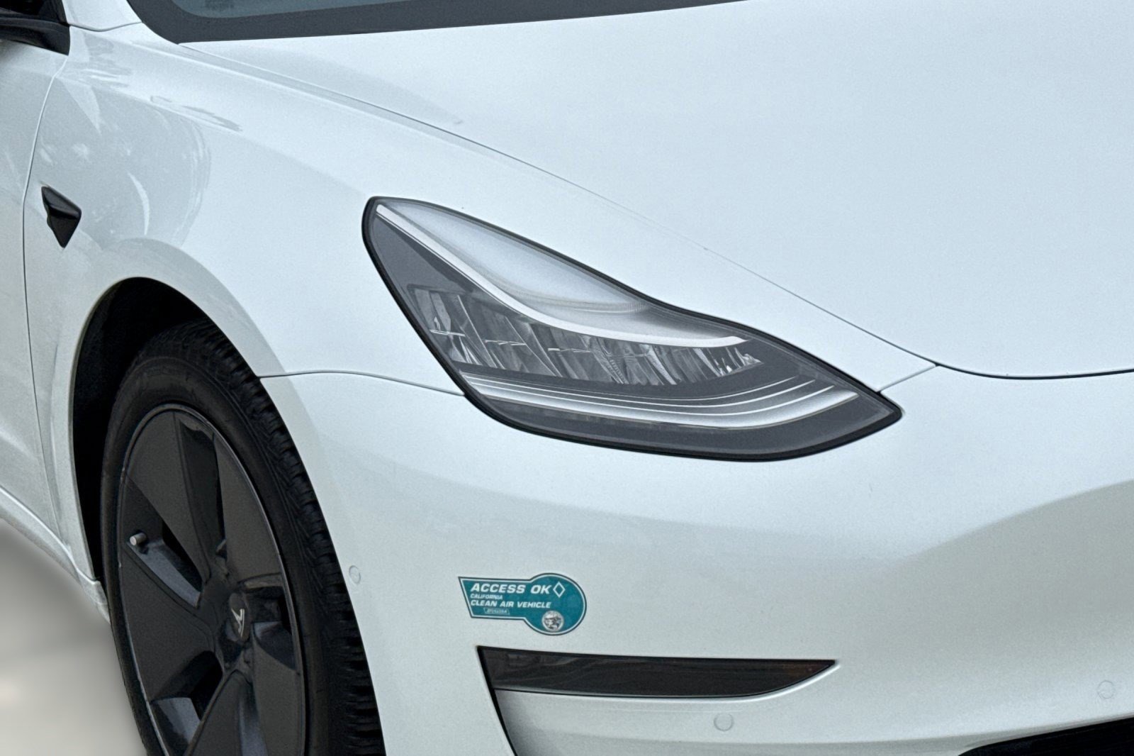 Used 2021 Tesla Model 3 Standard Range Plus RWD image 11