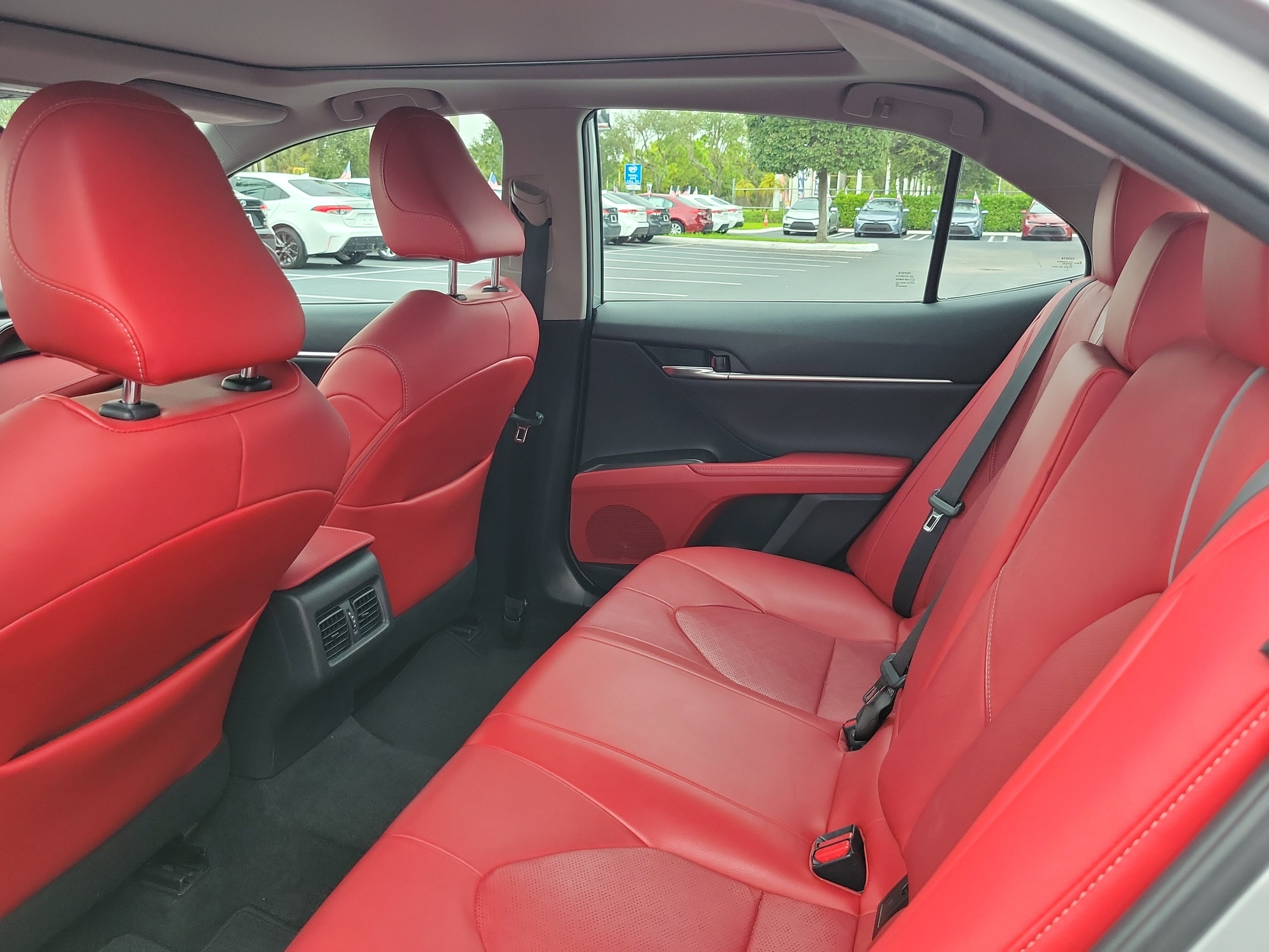 Used 2021 Toyota Camry XSE FWD image 18