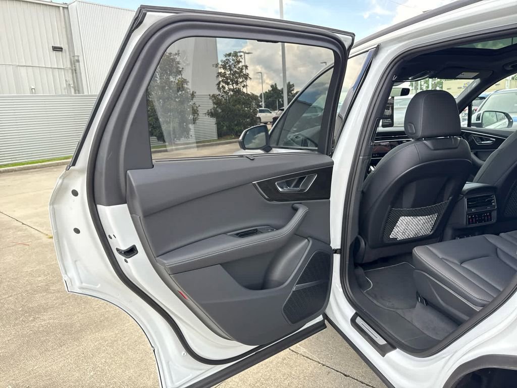 New 2025 Audi Q7 3.0T Premium Plus image 22