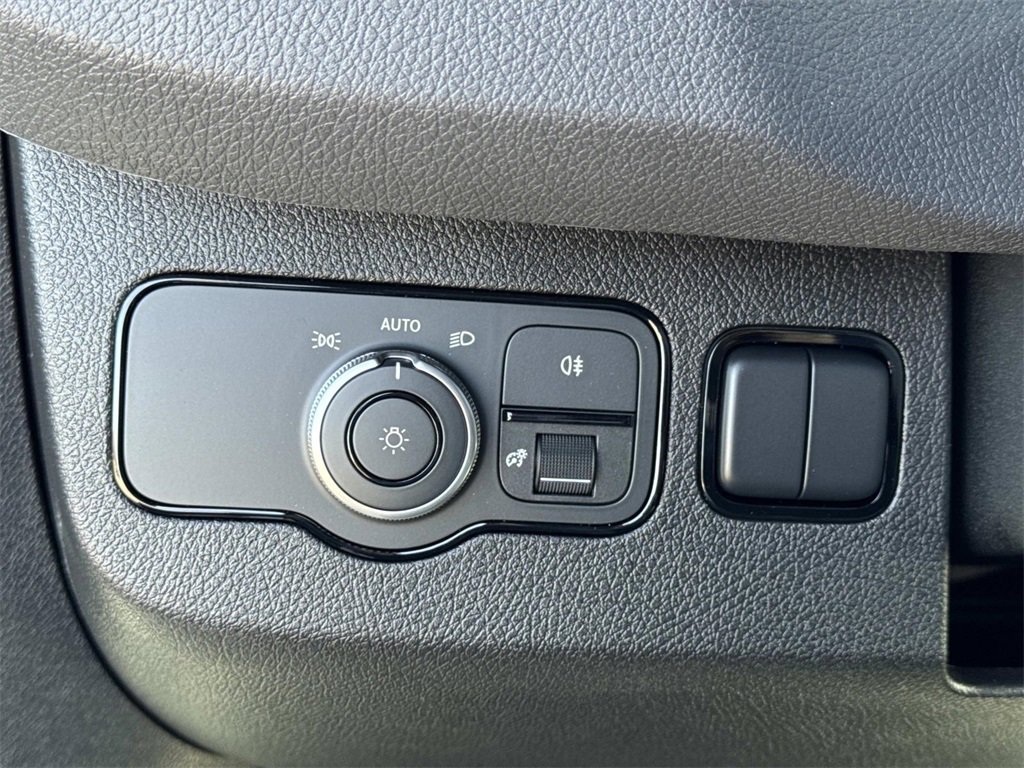 New 2026 Mercedes-Benz Sprinter 144 Cargo image 28