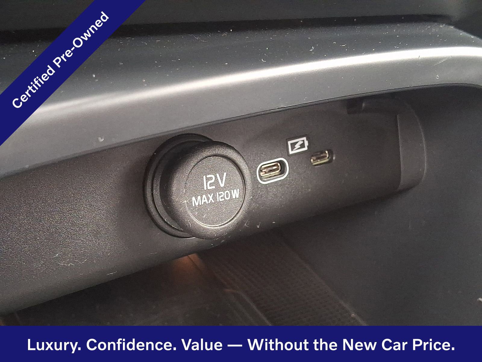 Certified 2023 Volvo XC40 B5 Plus w/ Protection Package Premier AWD/4WD image 27
