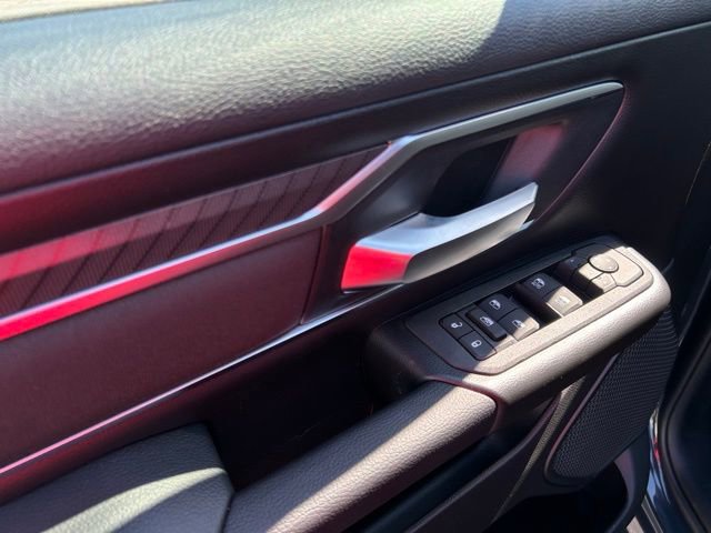 New 2026 RAM 1500 4x4 Crew Cab image 25