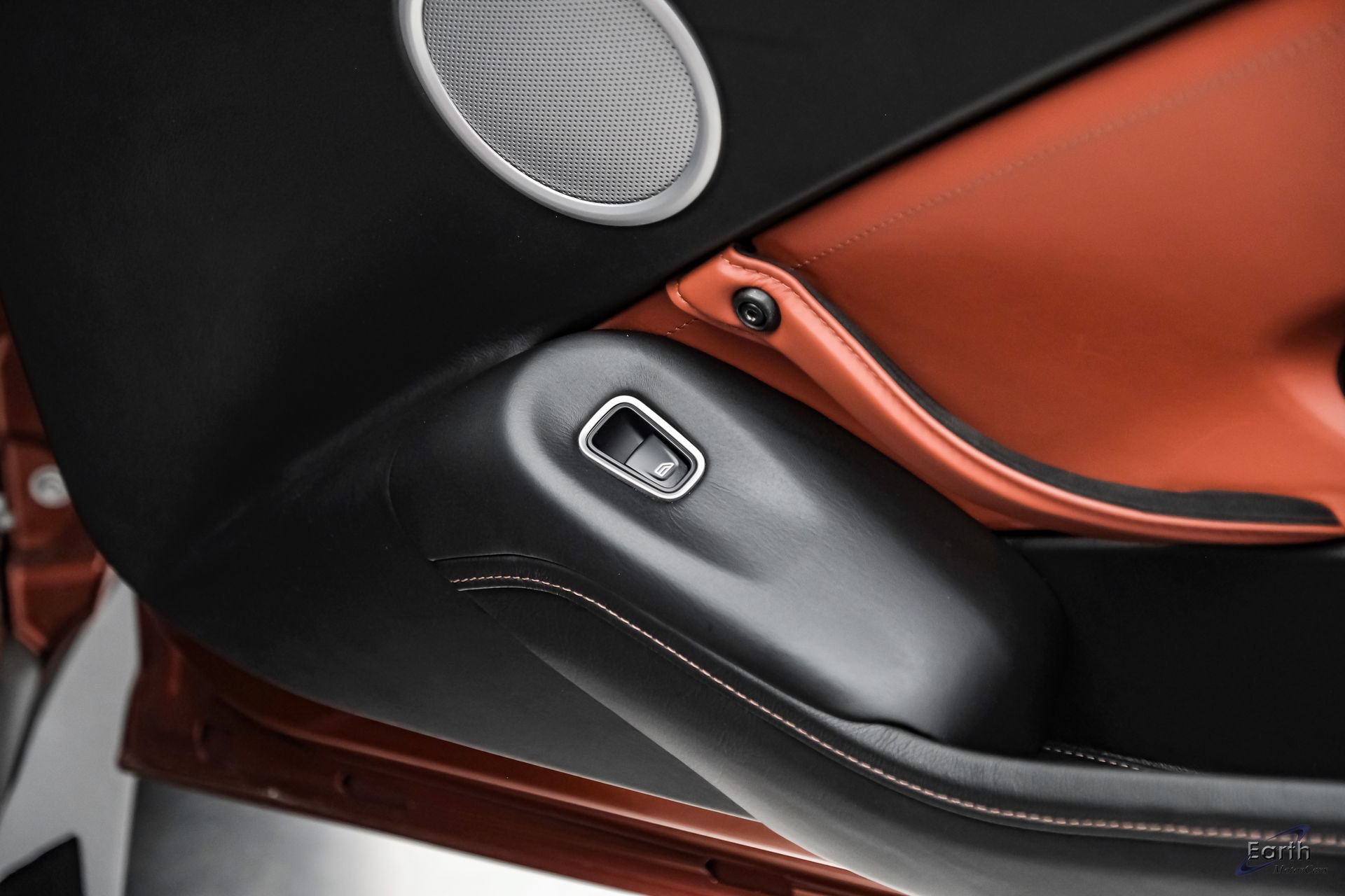 Used 2019 Aston Martin V8 Vantage Coupe RWD image 89