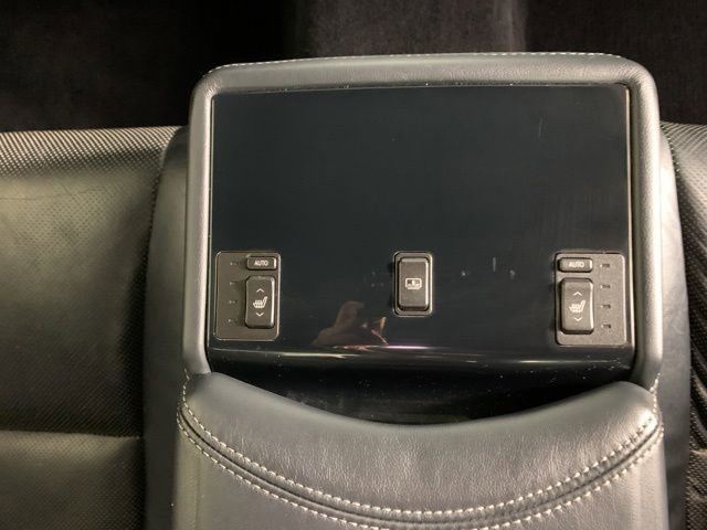 Used 2015 Lexus LS 460 AWD w/ F Sport Package image 36