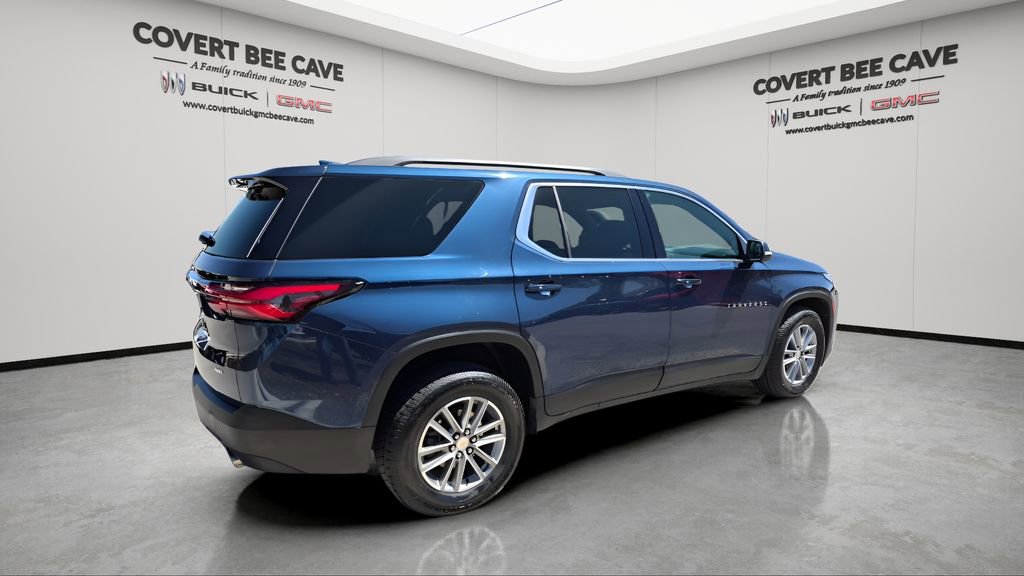 Used 2023 Chevrolet Traverse LT image 9