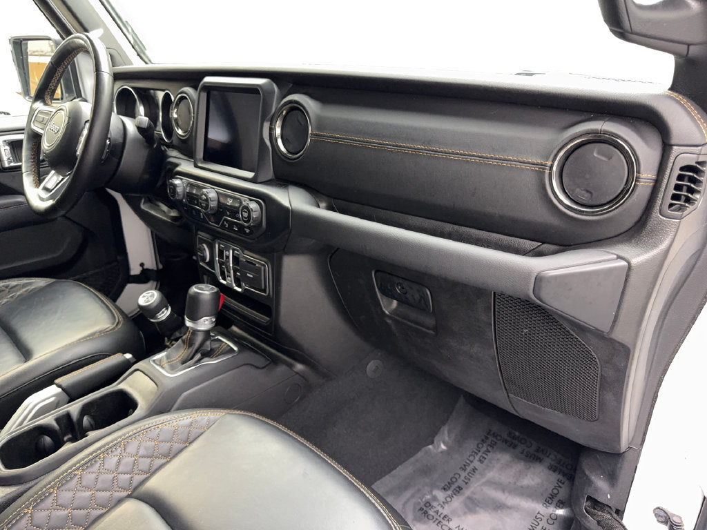 Used 2022 Jeep Wrangler Unlimited Sahara AWD/4WD image 53