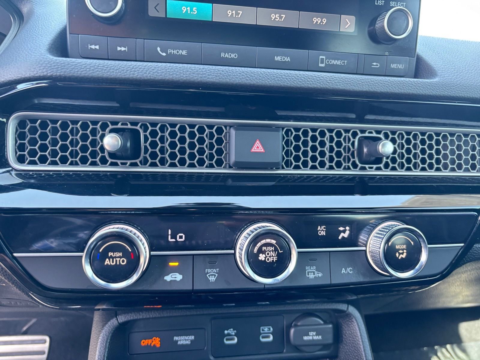 Used 2025 Honda Civic Sport image 25