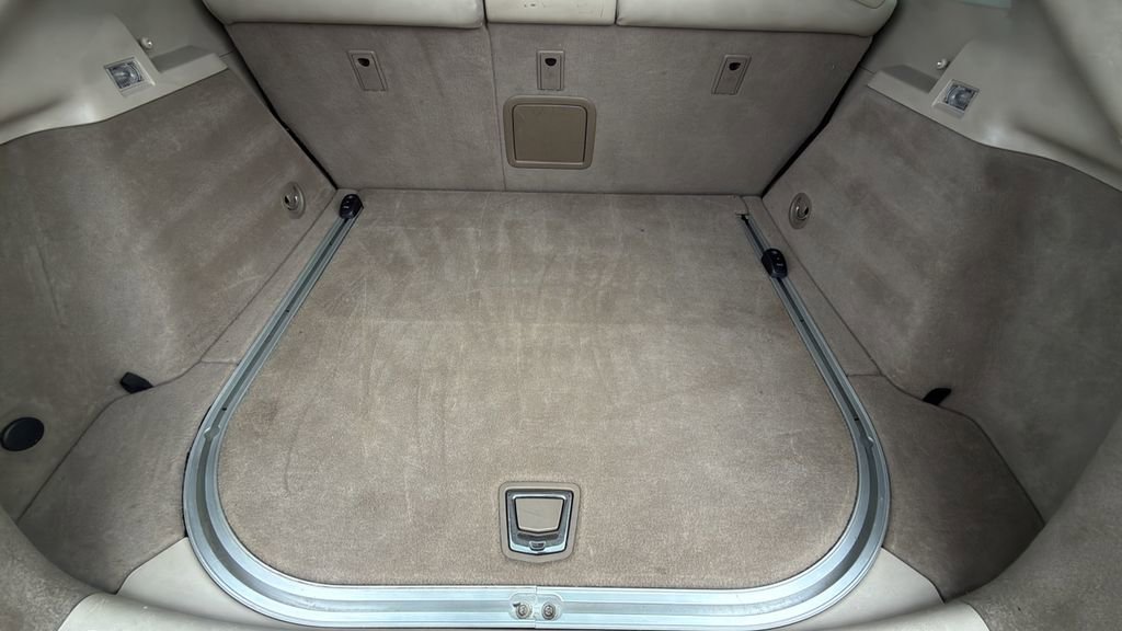 Used 2015 Cadillac SRX Luxury w/ Driver Awareness Package FWD image 14