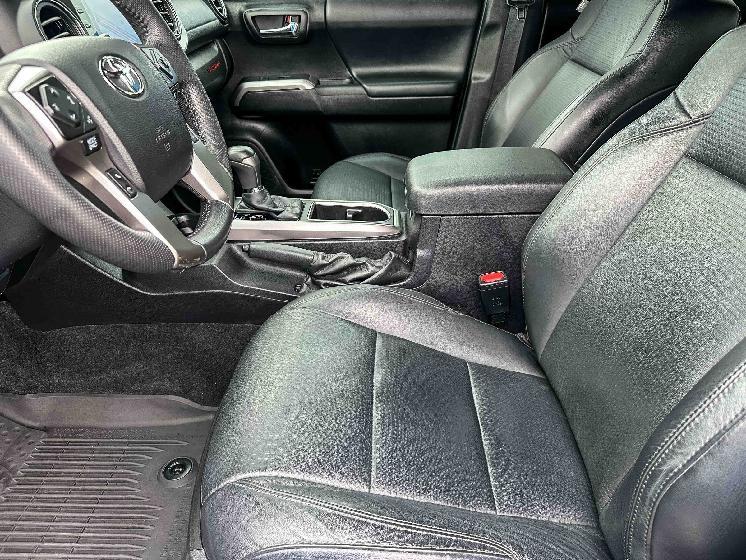 Used 2021 Toyota Tacoma Limited RWD image 13