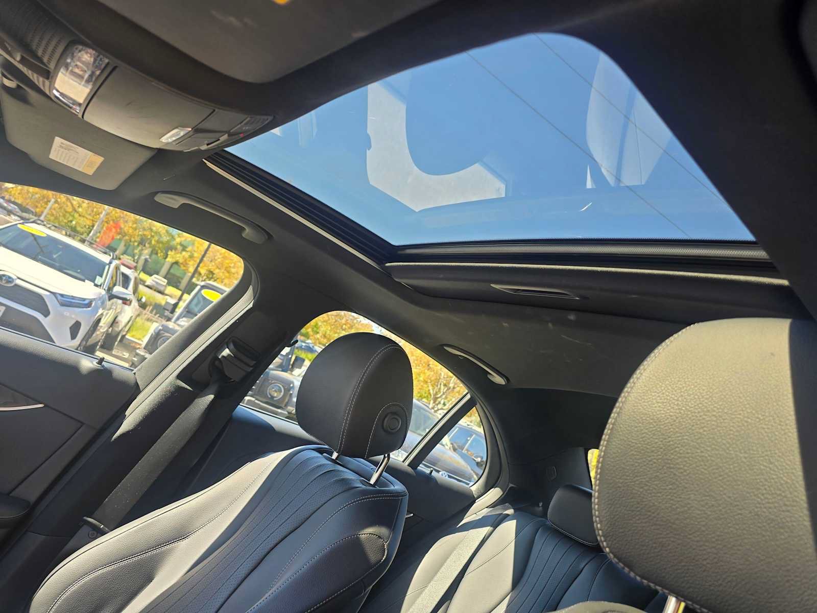 Used 2023 Mercedes-Benz E 350 4MATIC Sedan image 24