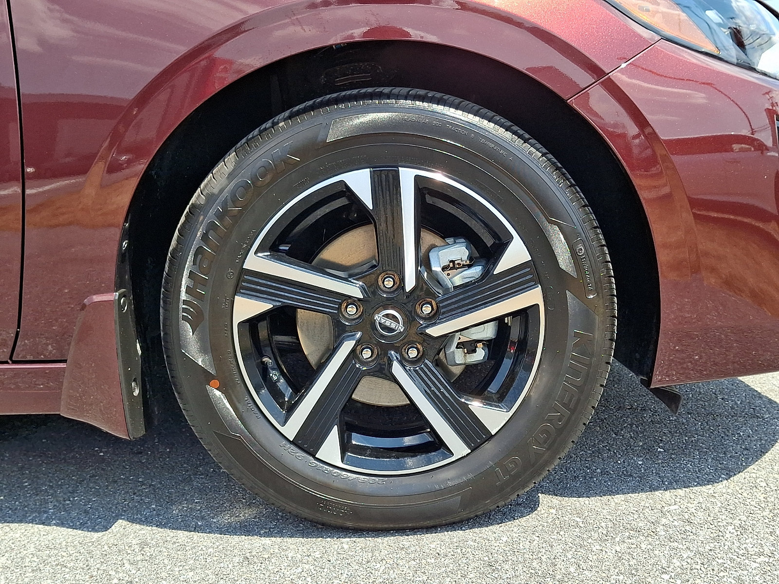 Certified 2025 Nissan Sentra SV w/ All-Weather Package FWD image 9
