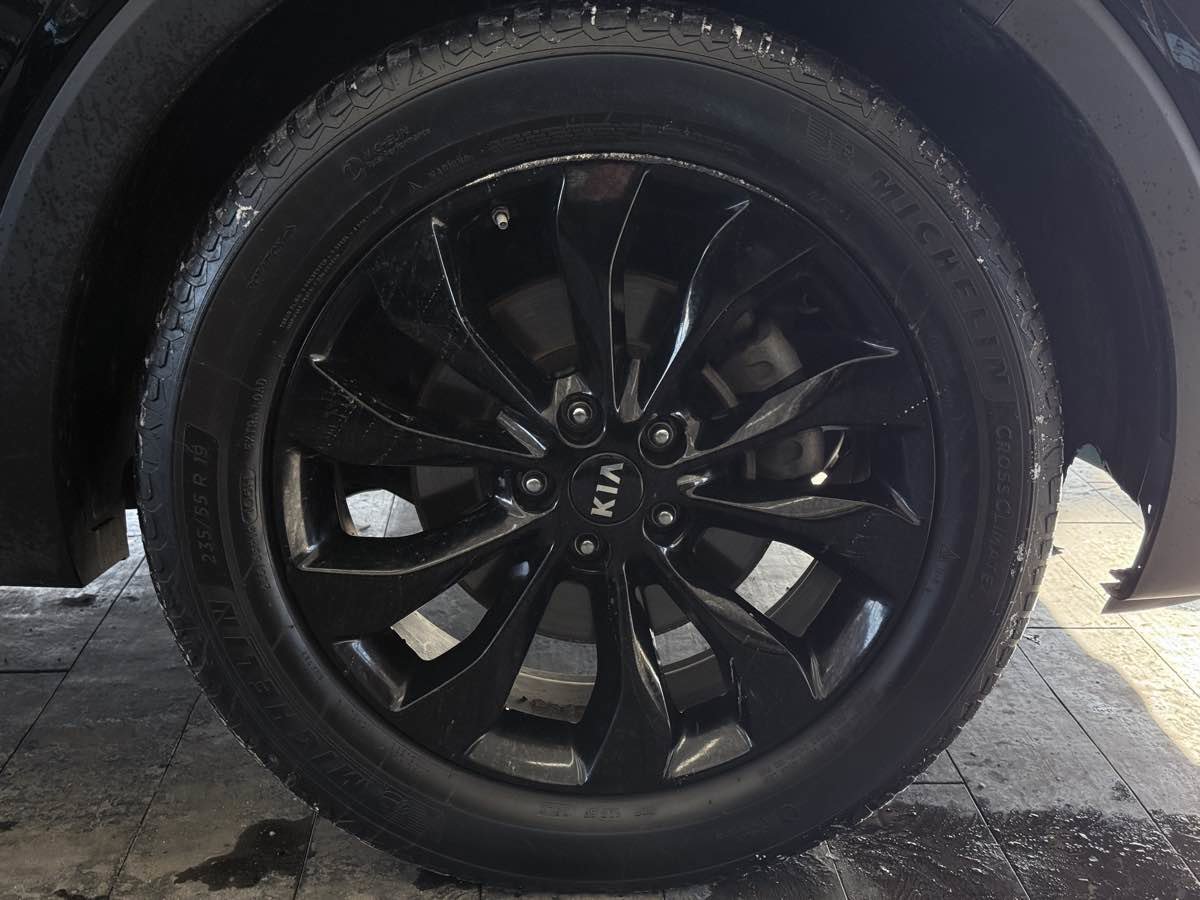 Used 2020 Kia Sorento S image 41