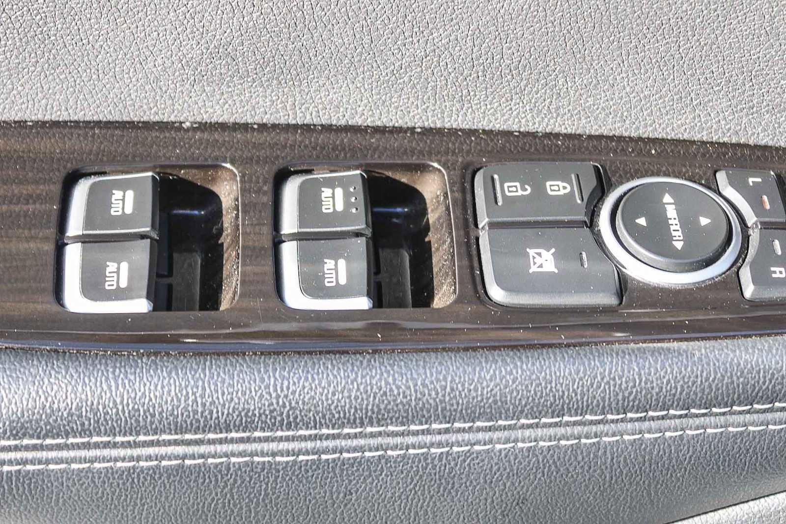 Used 2019 Kia Sorento EX image 20