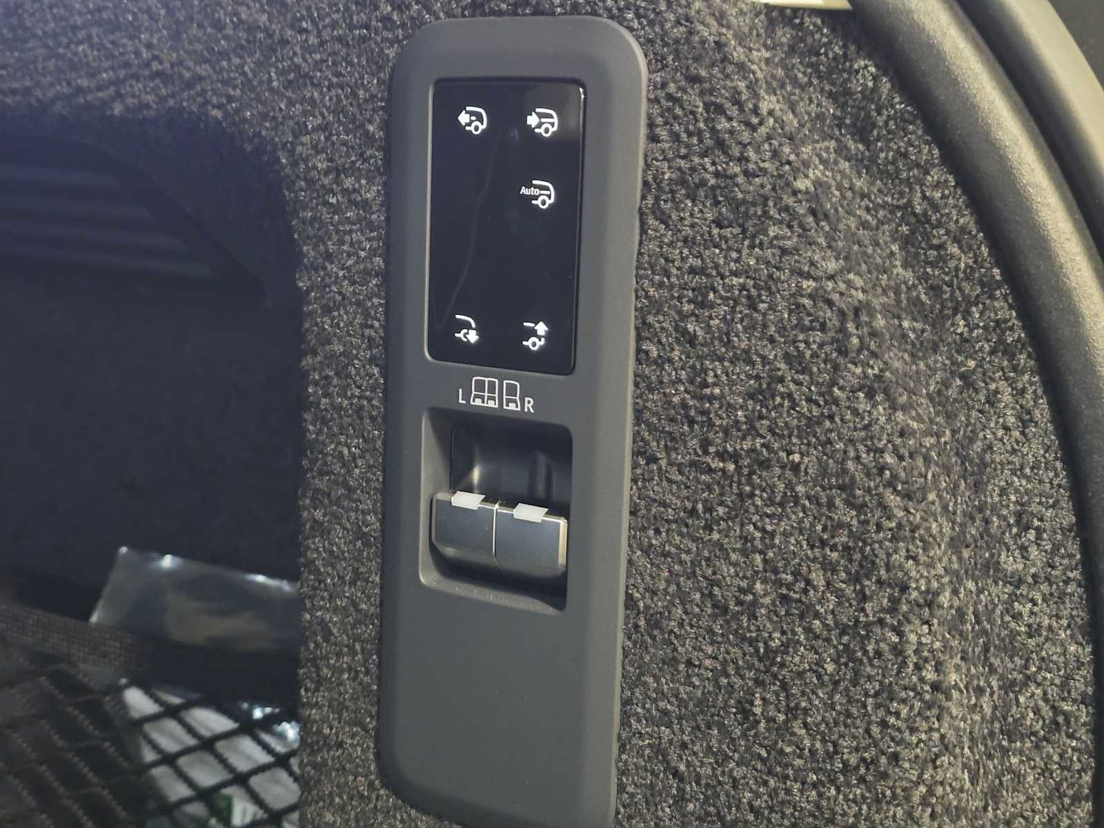 New 2026 Land Rover Range Rover SE AWD/4WD image 15