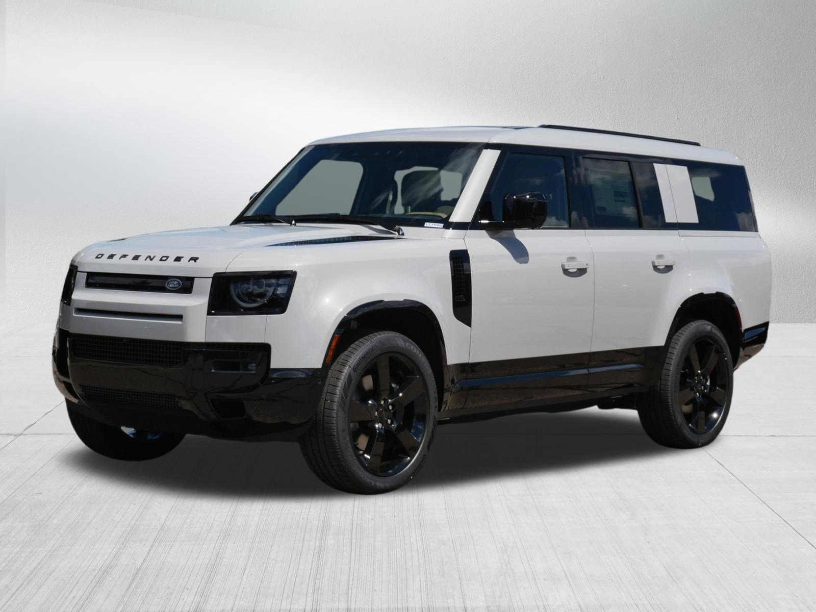 New 2026 Land Rover Defender 130 X-Dynamic SE AWD/4WD image 1