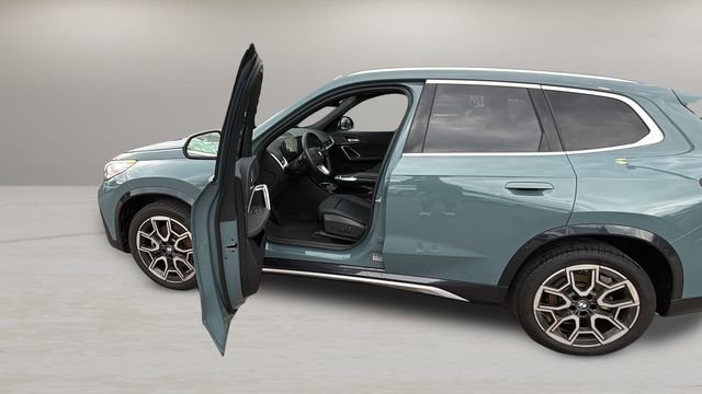 Used 2024 BMW X1 xDrive28i w/ Convenience Package image 12