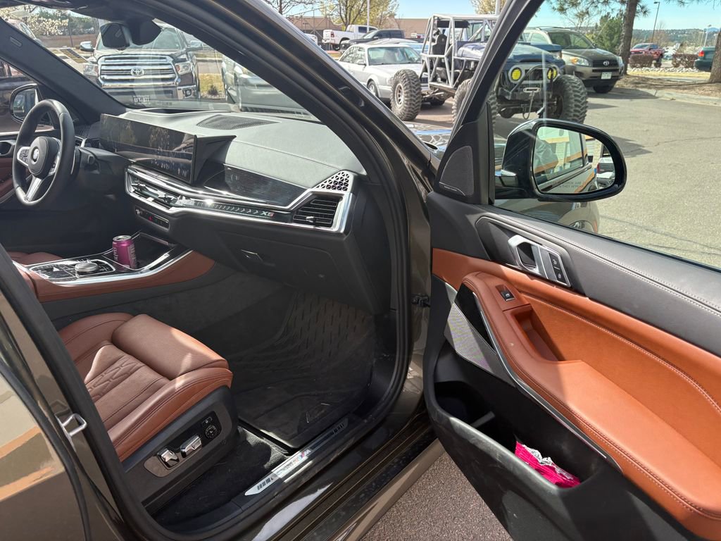 Used 2026 BMW X5 xDrive40i w/ M Sport Package image 61