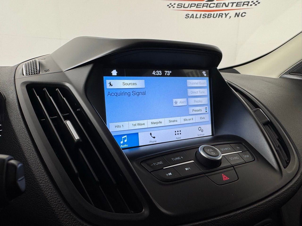 Used 2018 Ford Escape SEL image 15