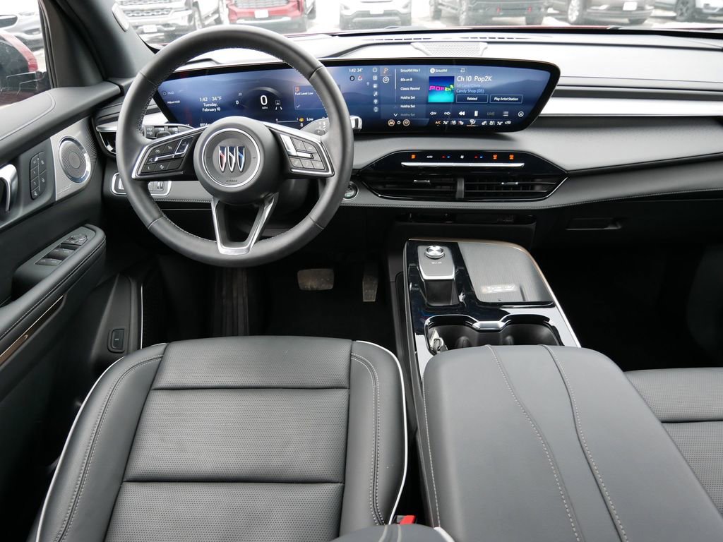 Used 2025 Buick Enclave Avenir w/ Trailering Package, 5000 lbs. image 13