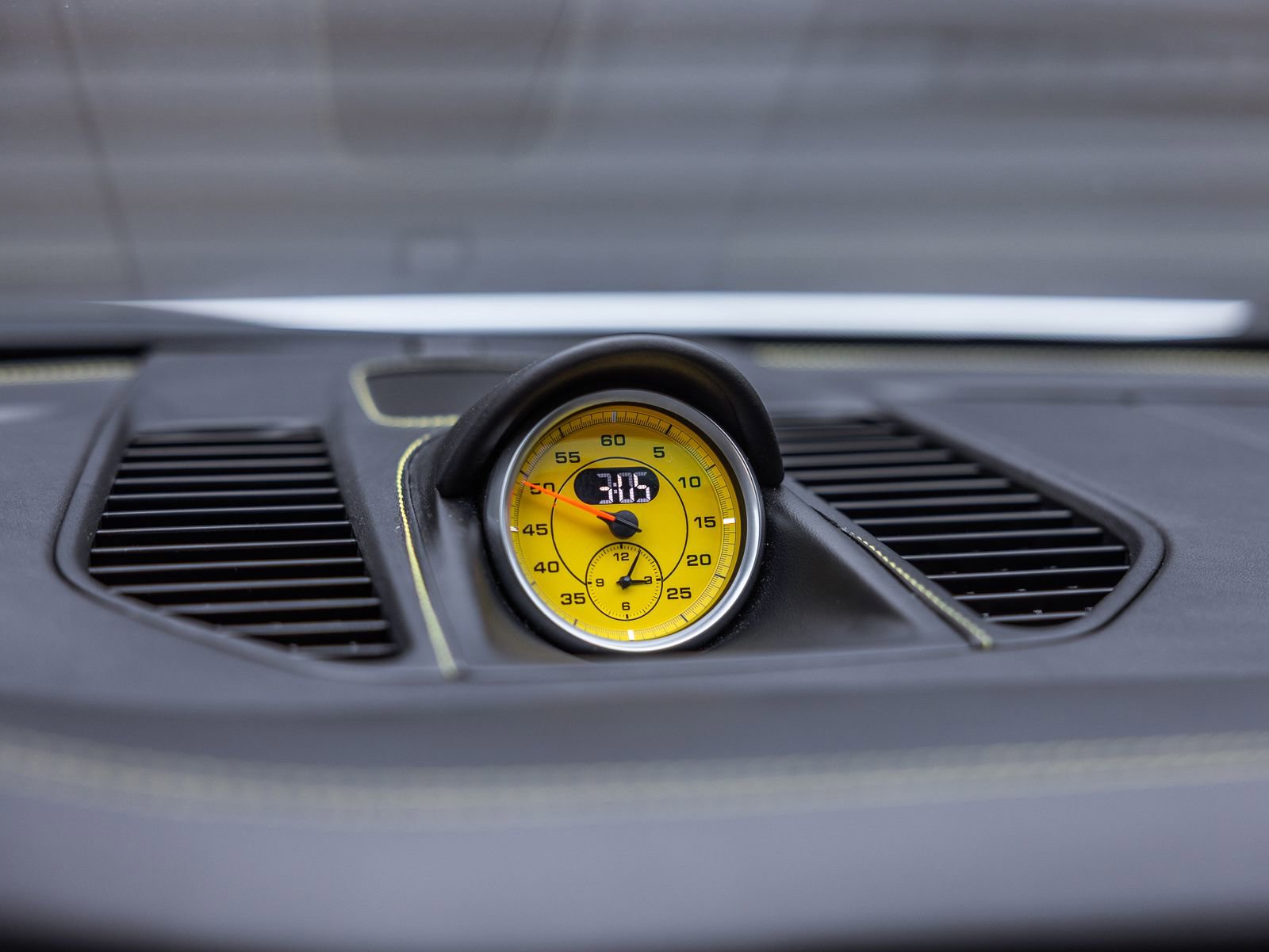 Certified 2015 Porsche 911 Turbo S AWD/4WD image 17