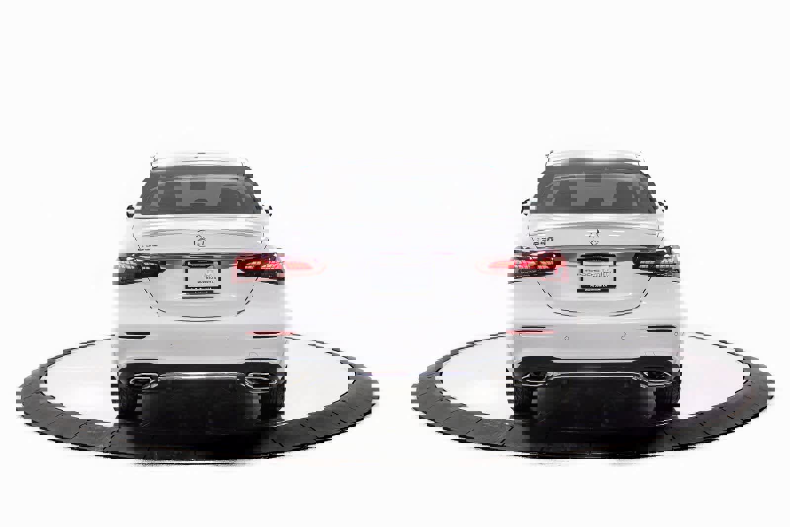 Used 2022 Mercedes-Benz E 350 Sedan image 6